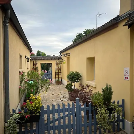 Casa de férias Petite Maison Indépendante à 20min De Paris